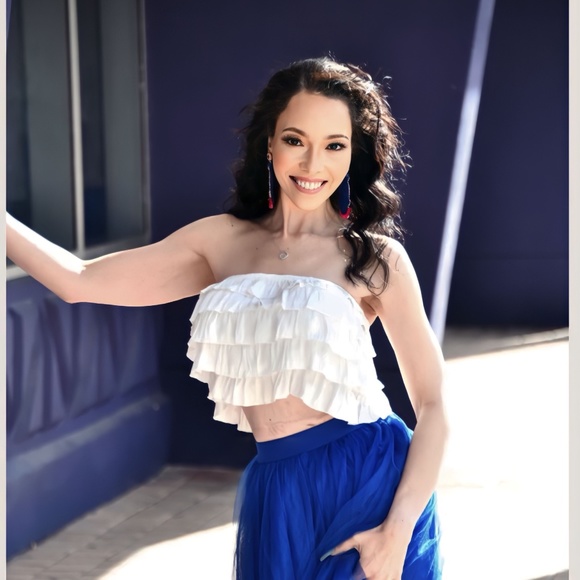 Meet your Posher, Tisha - Picture 1 of 3